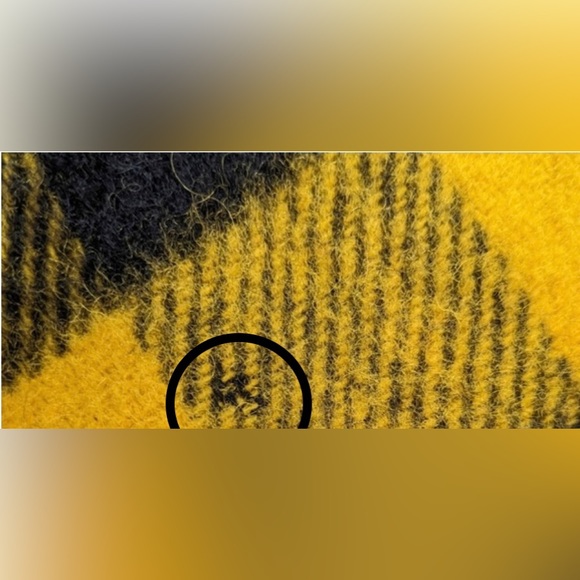 Grant Men’s Medium 100% Wool Button Down. - Picture 9 of 10